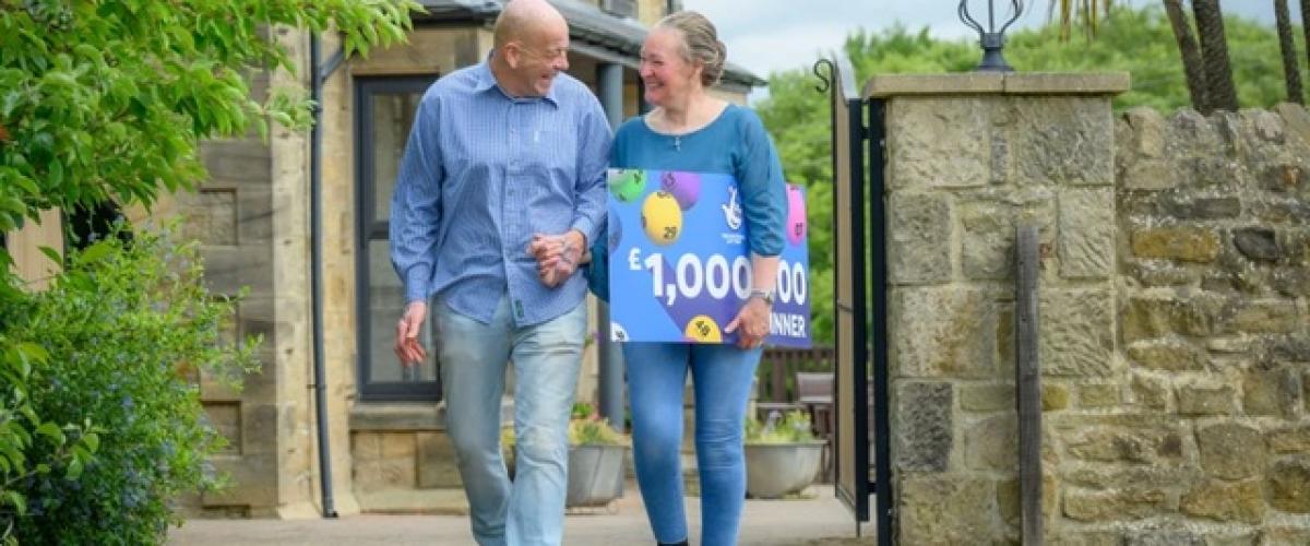Un gagnant du Loto Britannique solde les crédits de ses 4 filles