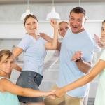 Trois générations d'une même famille remportent un prix de 2,5 millions de dollars à la loterie Lotto 6/49