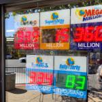 Une femme de l'Illinois remporte le jackpot de 536 millions de dollars à la loterie, premier gain Mega Millions de 2026