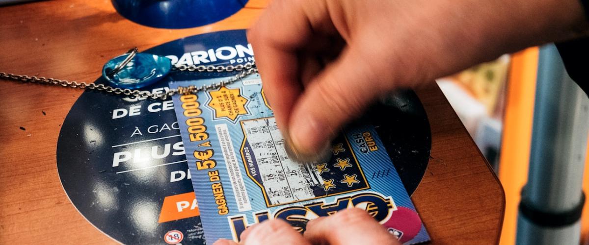 Une femme de l'Ohio surpasse le gain de son mari à la loterie de 1 million de dollars par une victoire de 5 millions de dollars