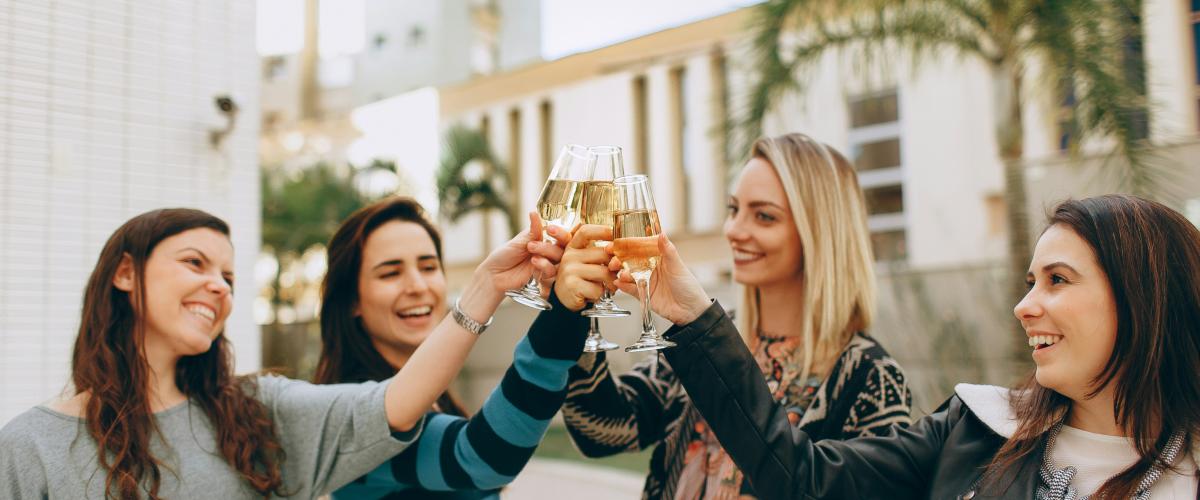 Deux amis de l'Illinois font la preuve à leurs collègues du contraire en se partageant un jackpot de 350 000 $ au Lucky Day Lotto