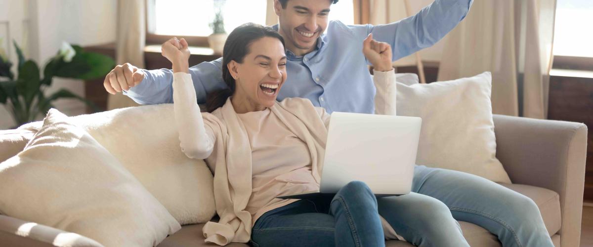 Fratrie de Caroline du Nord partage un gain de loterie de 200 000 dollars suite à un "pacte" conclu il y a des années