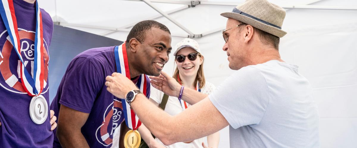 Un homme du Connecticut reçoit en cadeau d'anniversaire le prix de 1 million de dollars de la loterie Powerball