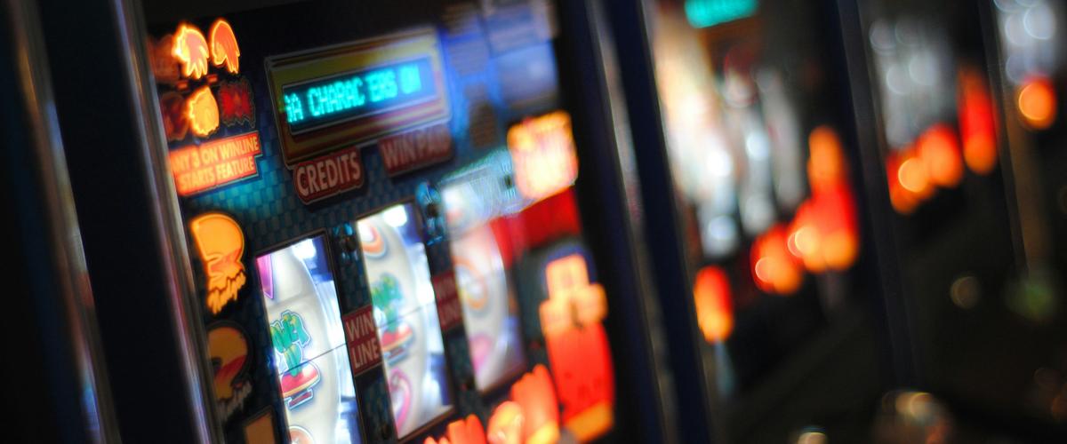 Un homme du Maryland achète un billet de loterie dans une machine en panne et remporte 1 million de dollars