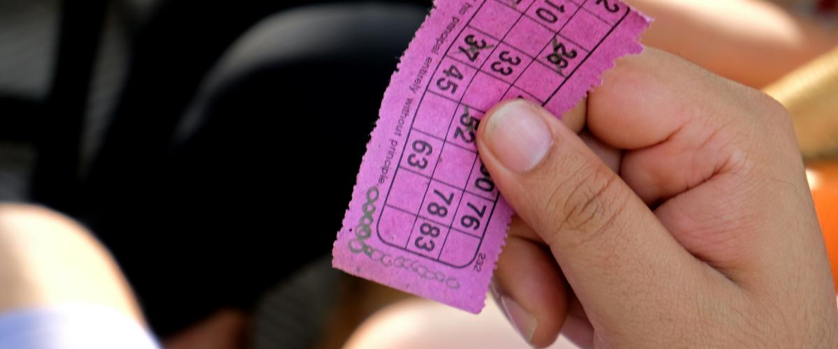 Une femme de l'Illinois remporte un jackpot FastPlay de 250 000 $ après un achat de billet accidentel